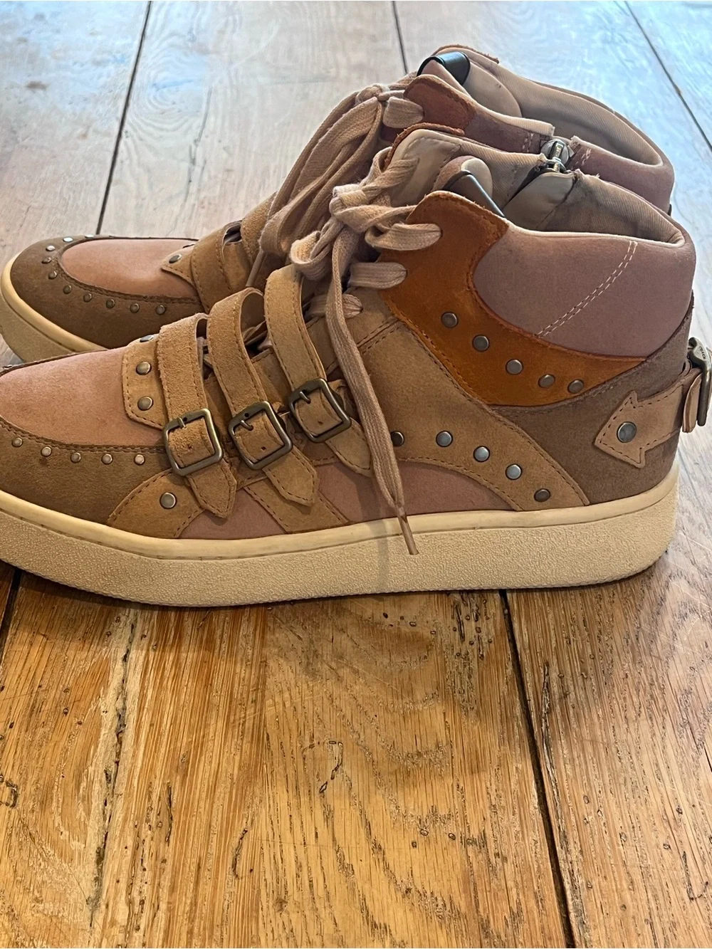 COACH G3887 Women’s 11B Suede High Top Sneakers Beige/Brown Lace-Up Buckle Zip